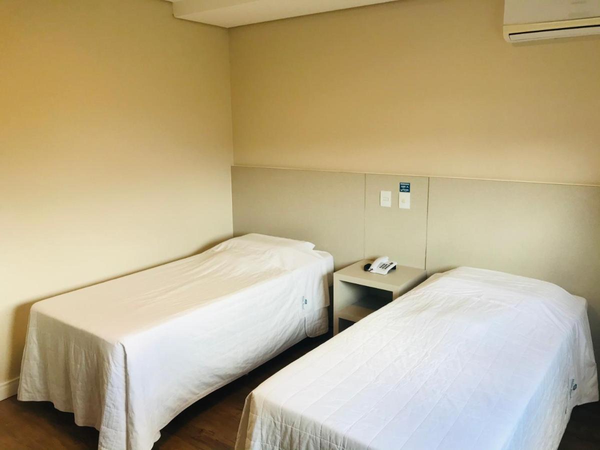 Hiber Hotel - Acesso A Chapeco Bagian luar foto