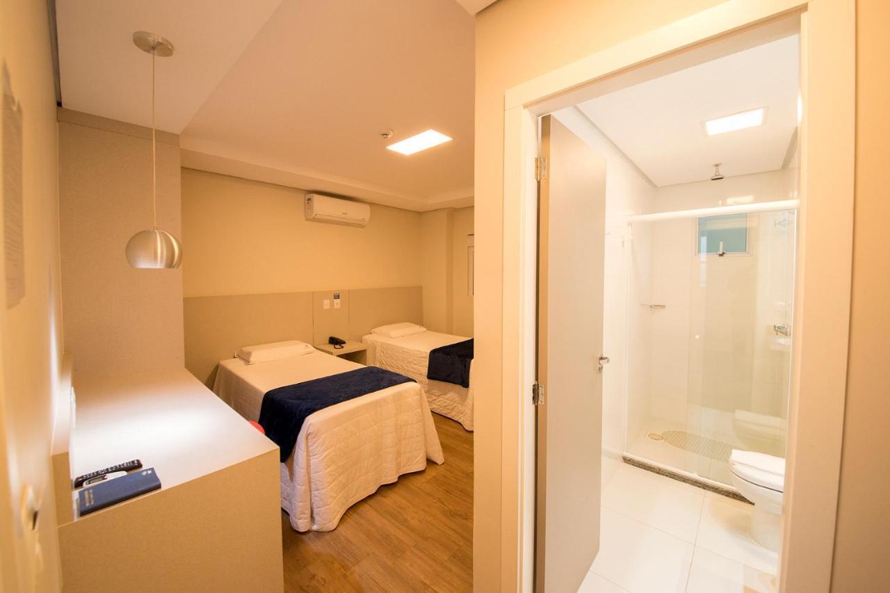 Hiber Hotel - Acesso A Chapeco Bagian luar foto