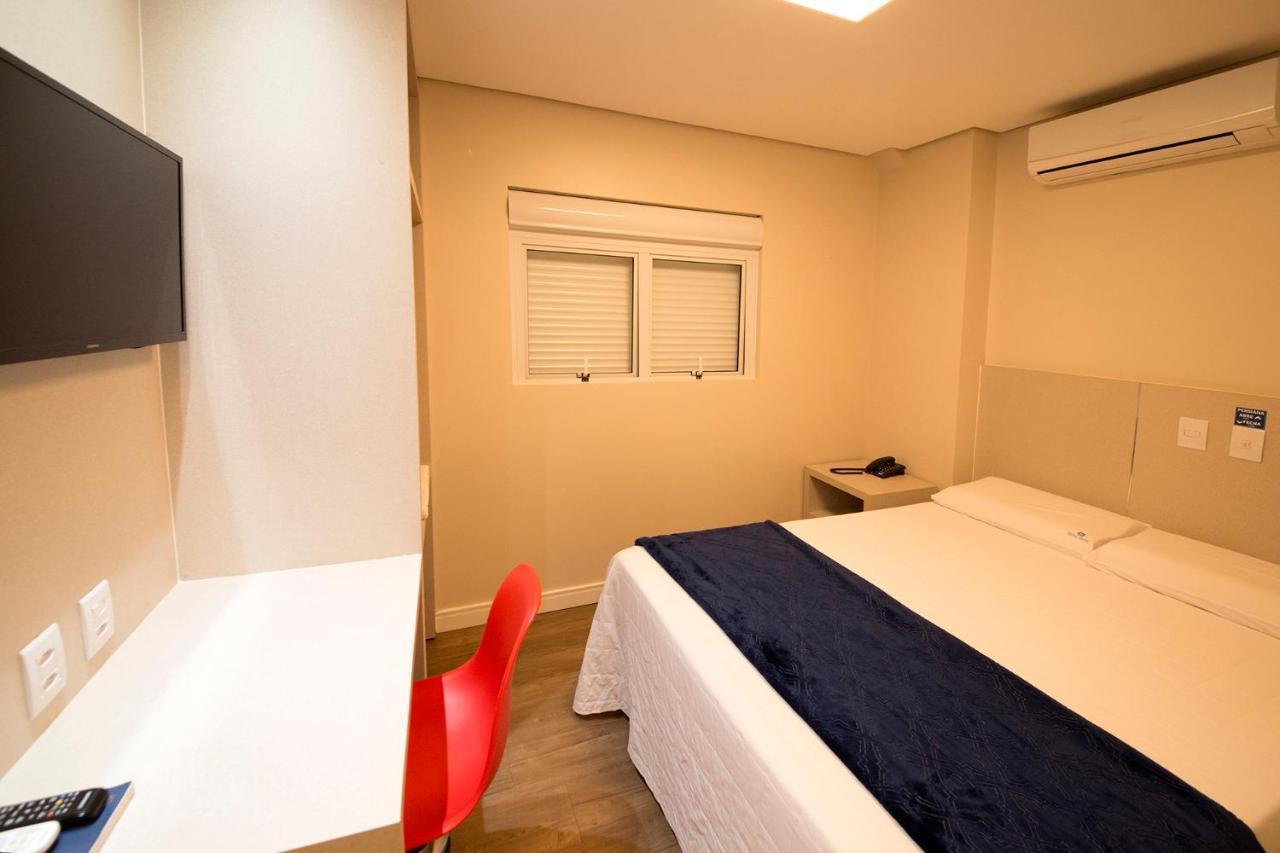 Hiber Hotel - Acesso A Chapeco Bagian luar foto